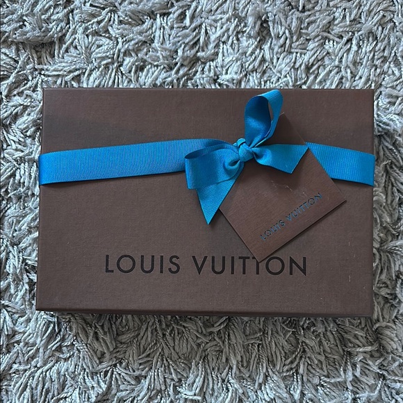 Louis Vuitton Gift Box with Blue Ribbon - Picture 1 of 8